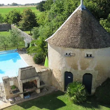 Chateau De Rochebonne فيلة