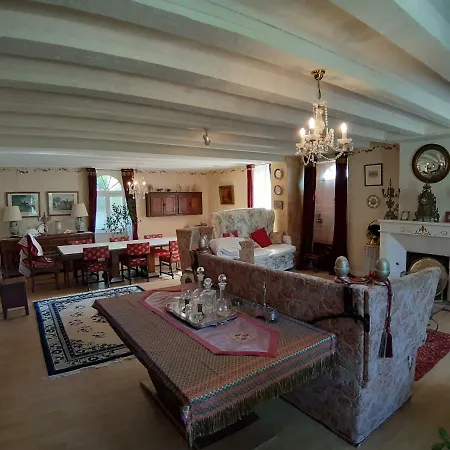 فيلة Chateau De Rochebonne