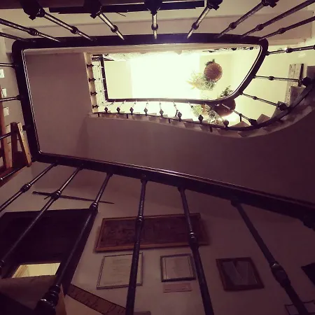 فيلة Chateau De Rochebonne Saint-Just-Luzac